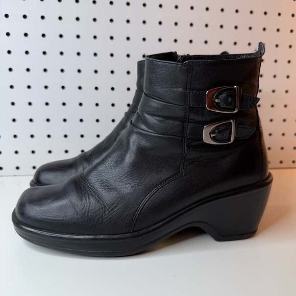 Dansko Bibi Ankle Boots Black Leather Low Heel Dual Buckle City EU 38 US 7.5/8 - Picture 5 of 16